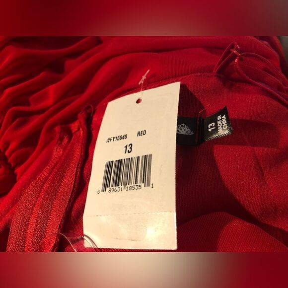 NWT MIDNIGHT DOLL Women. Spaghetti Straps Draped Red Dre’s. Back Zipper Size: 13 - Picture 6 of 7